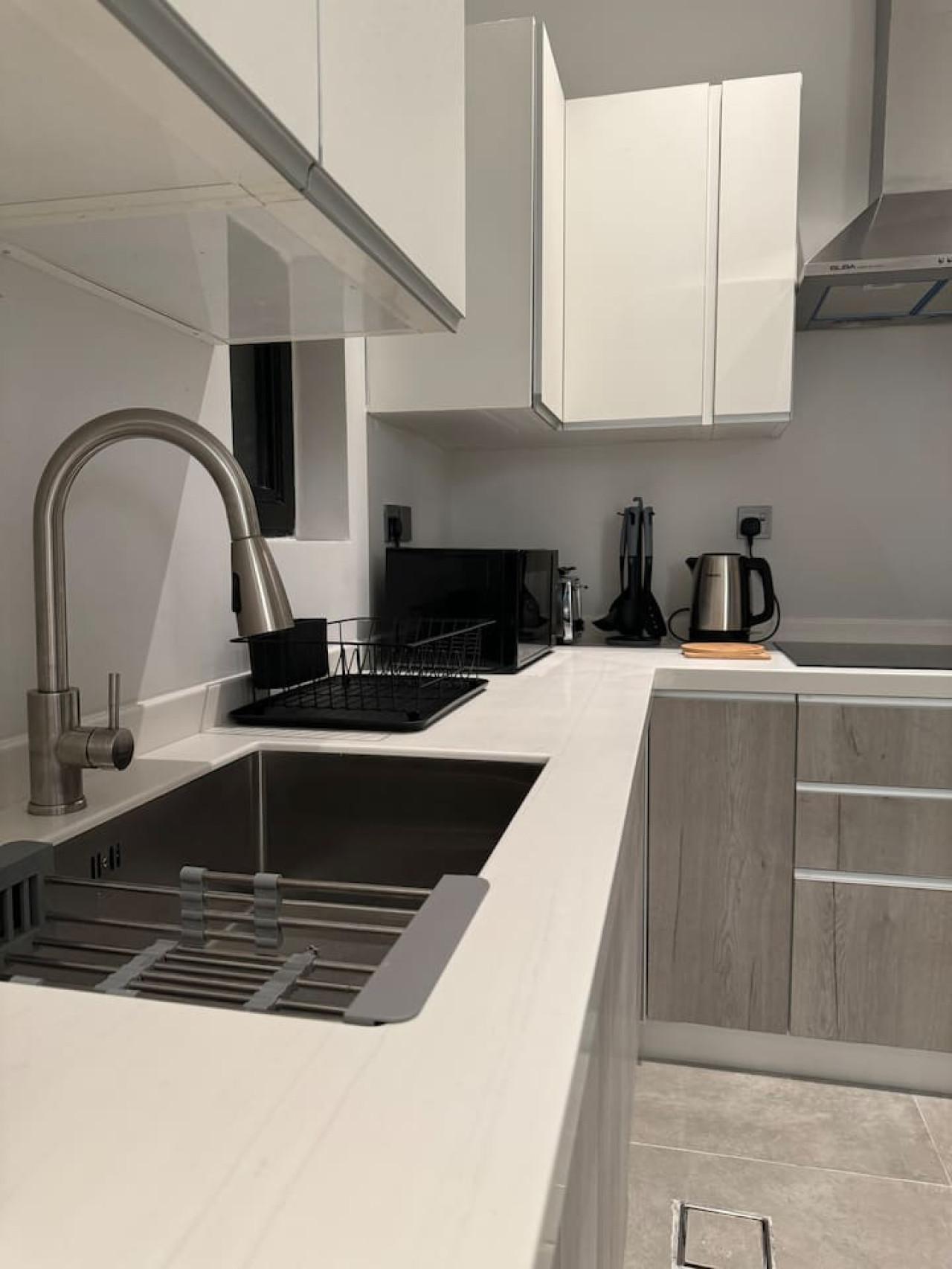 Cadee Living - 2 Bedroom with Terrace - Al Nakheel