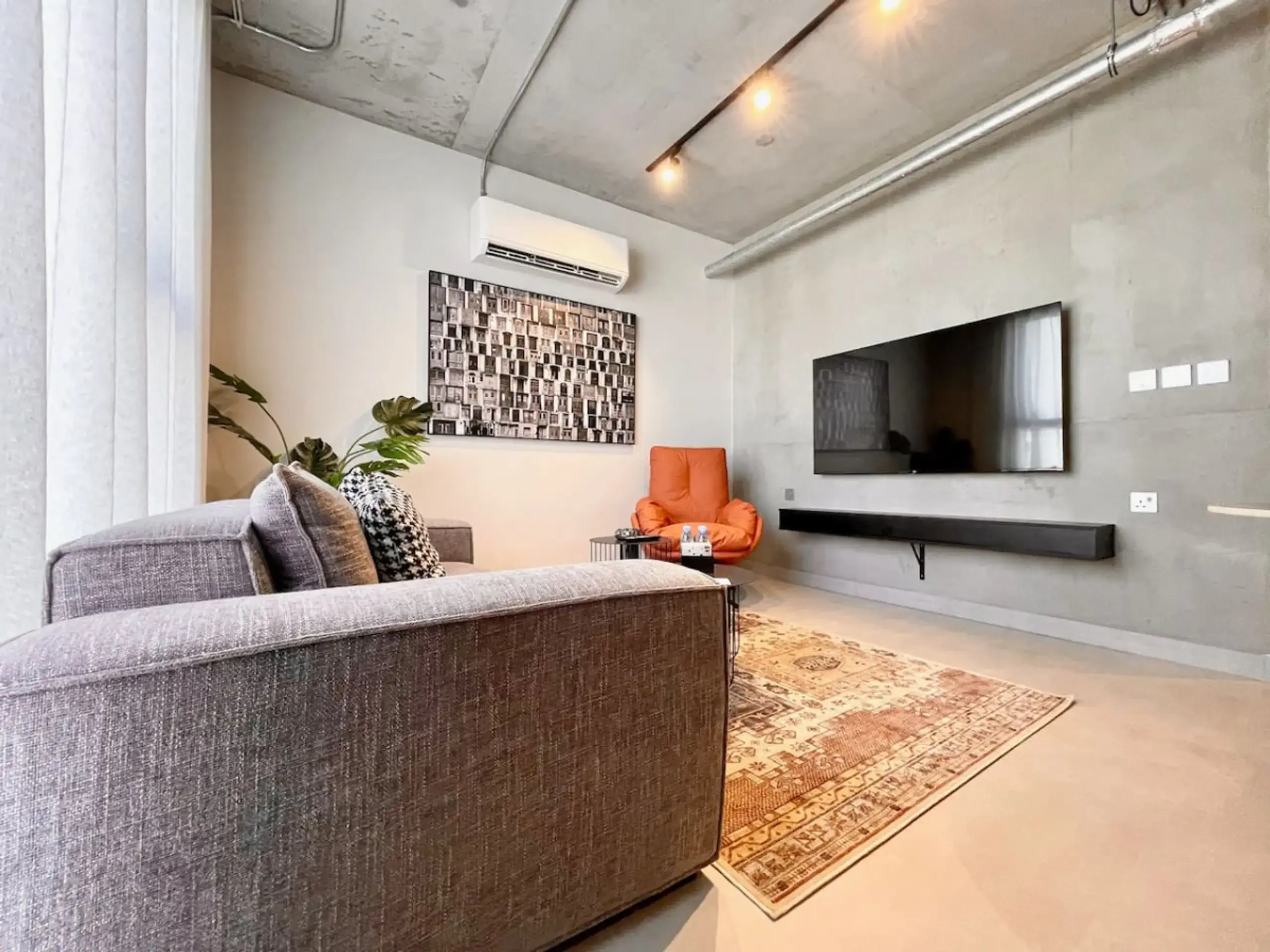 C Living 2 - Executive - 1 Bedroom City View