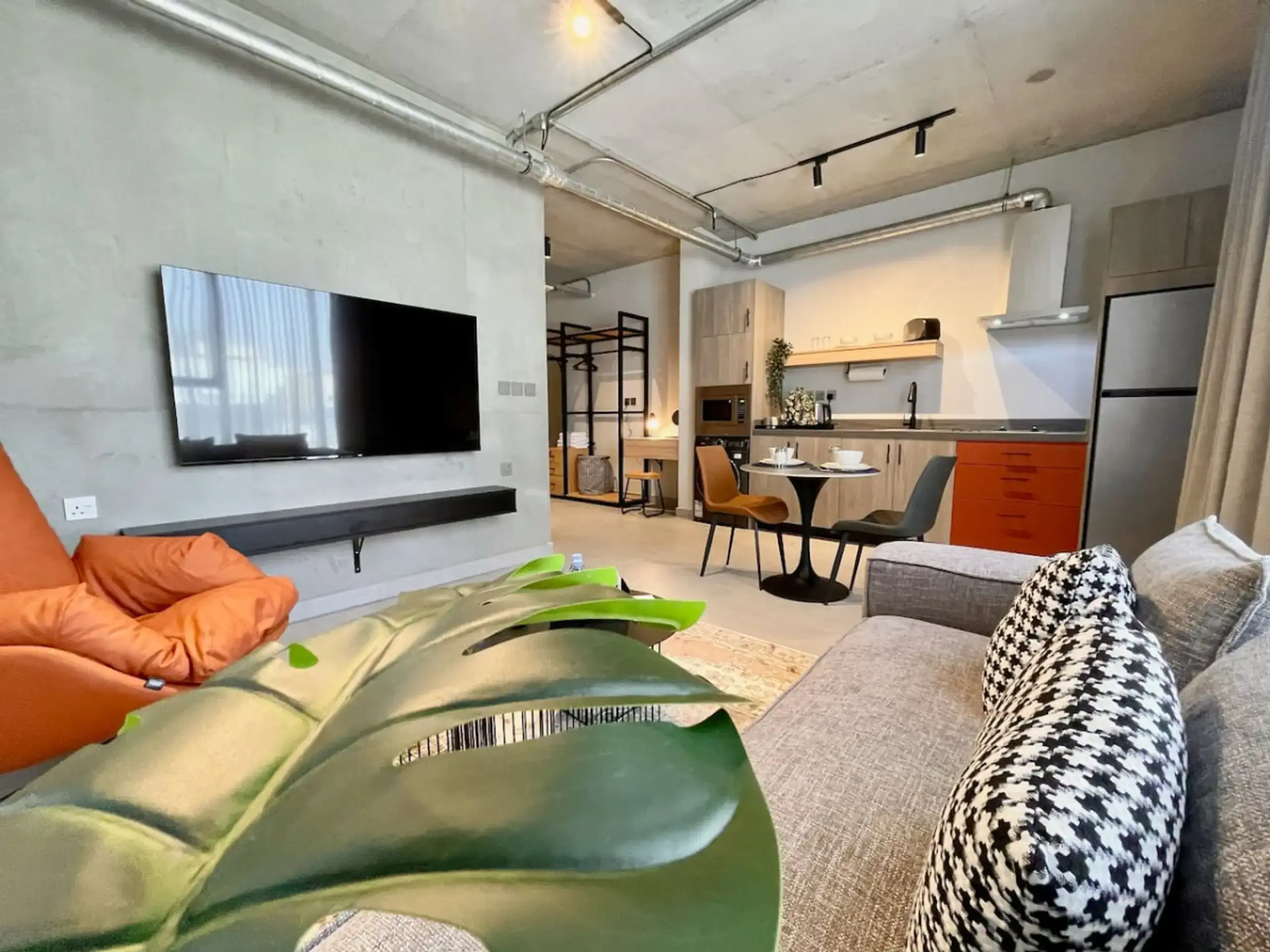 C Living 2 - Executive - 1 Bedroom City View