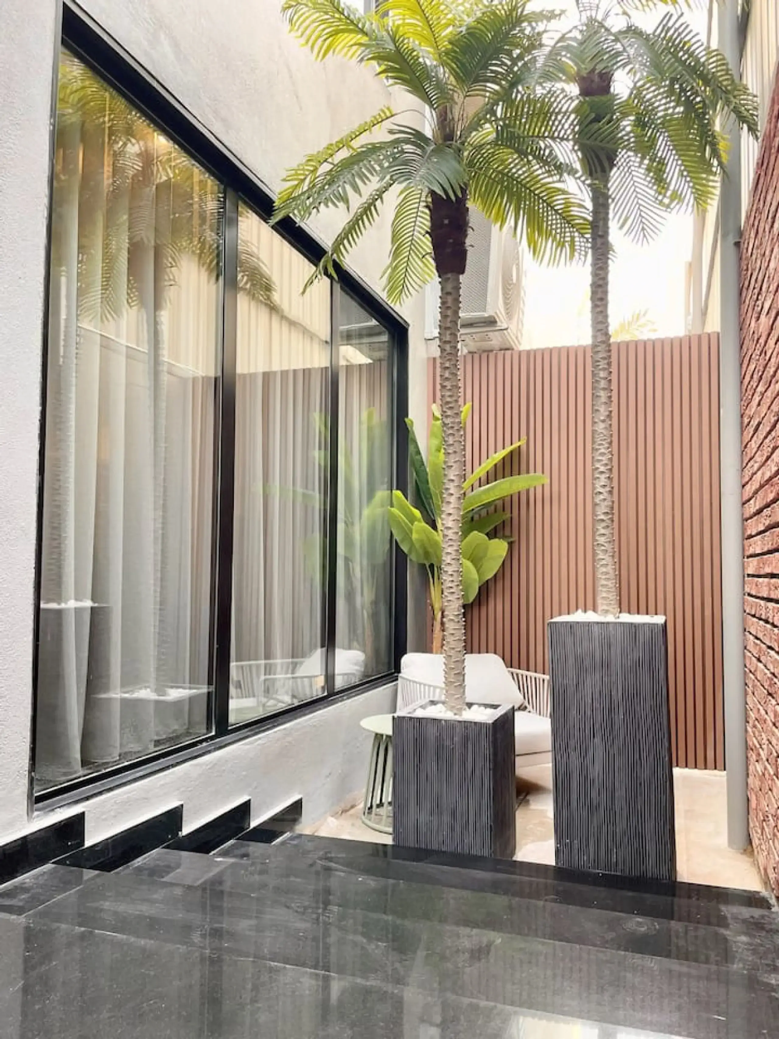 C Living 2 - Executive - Studio