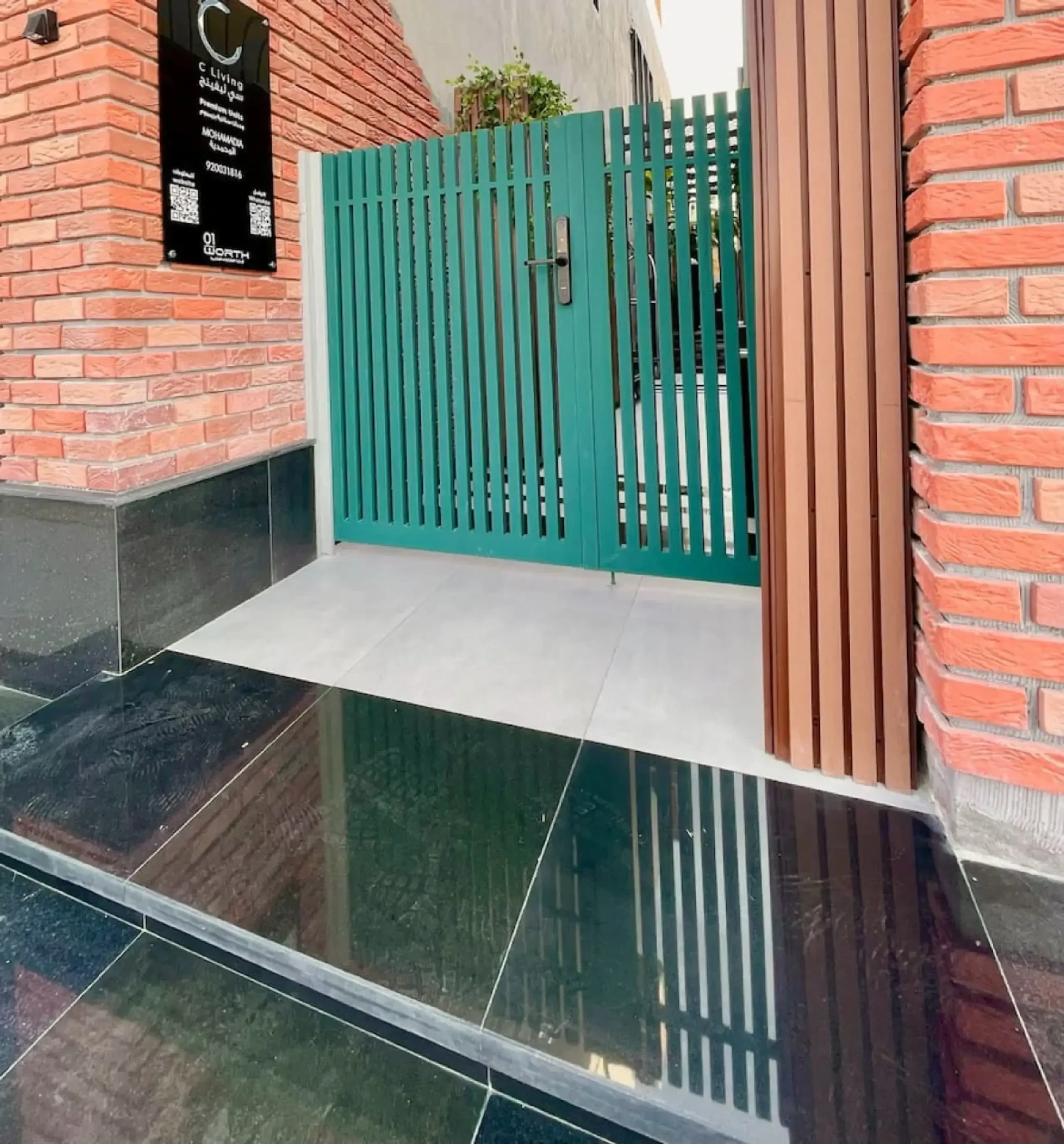 C Living 2 - Premium Studio