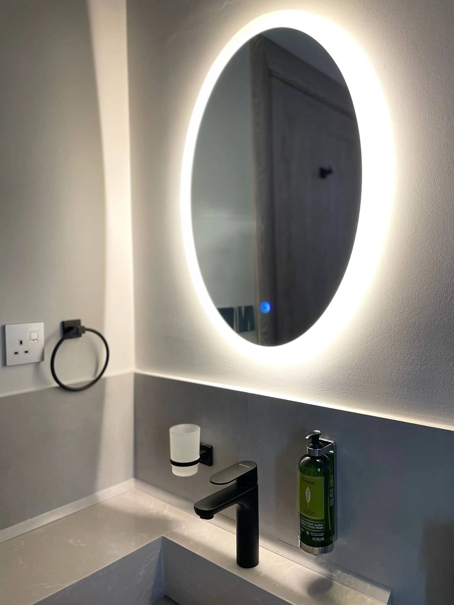 C Living 2 - Premium Studio