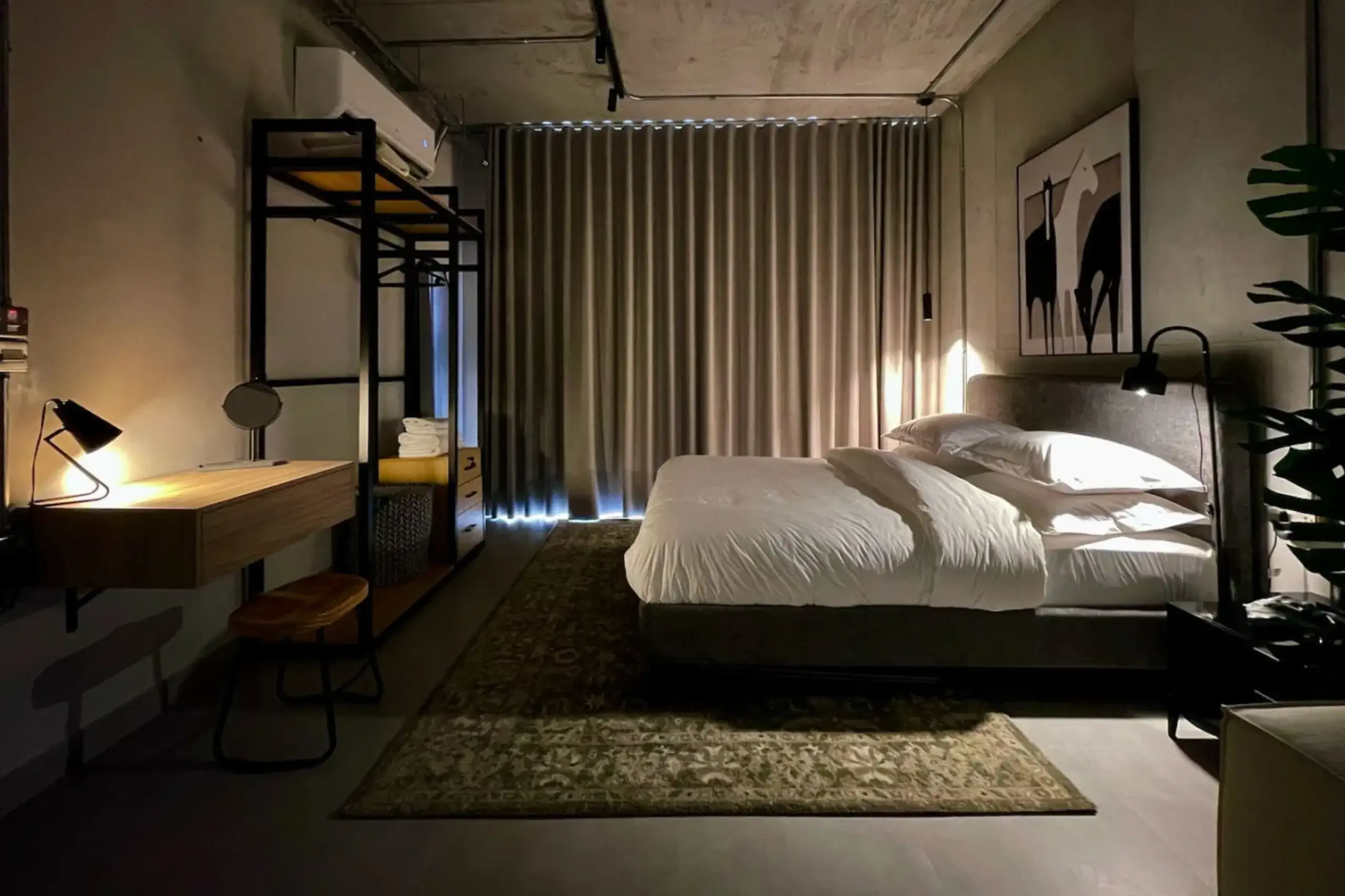 C Living 2 - Studio with Terrace