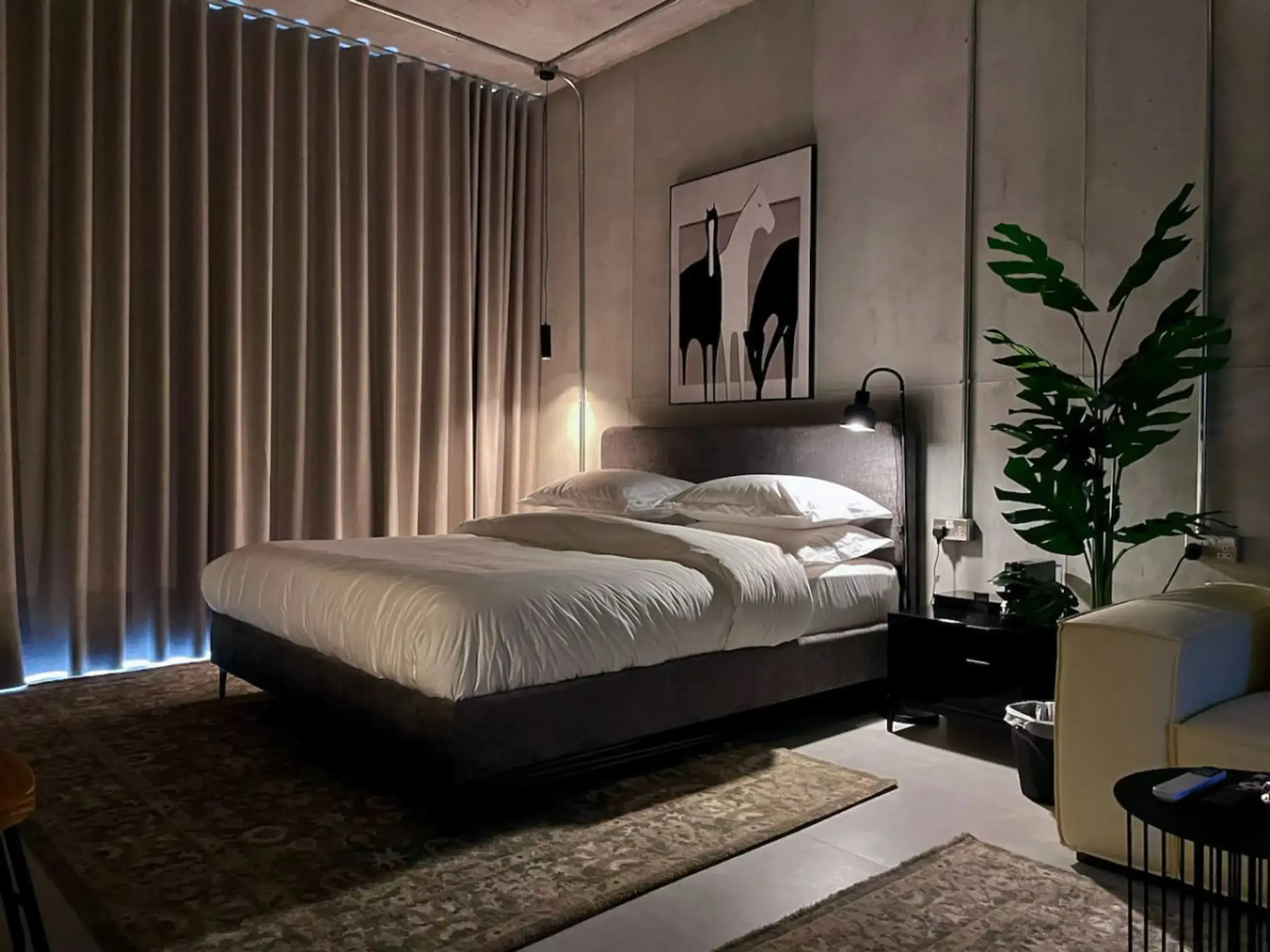 C Living 2 - Studio with Terrace