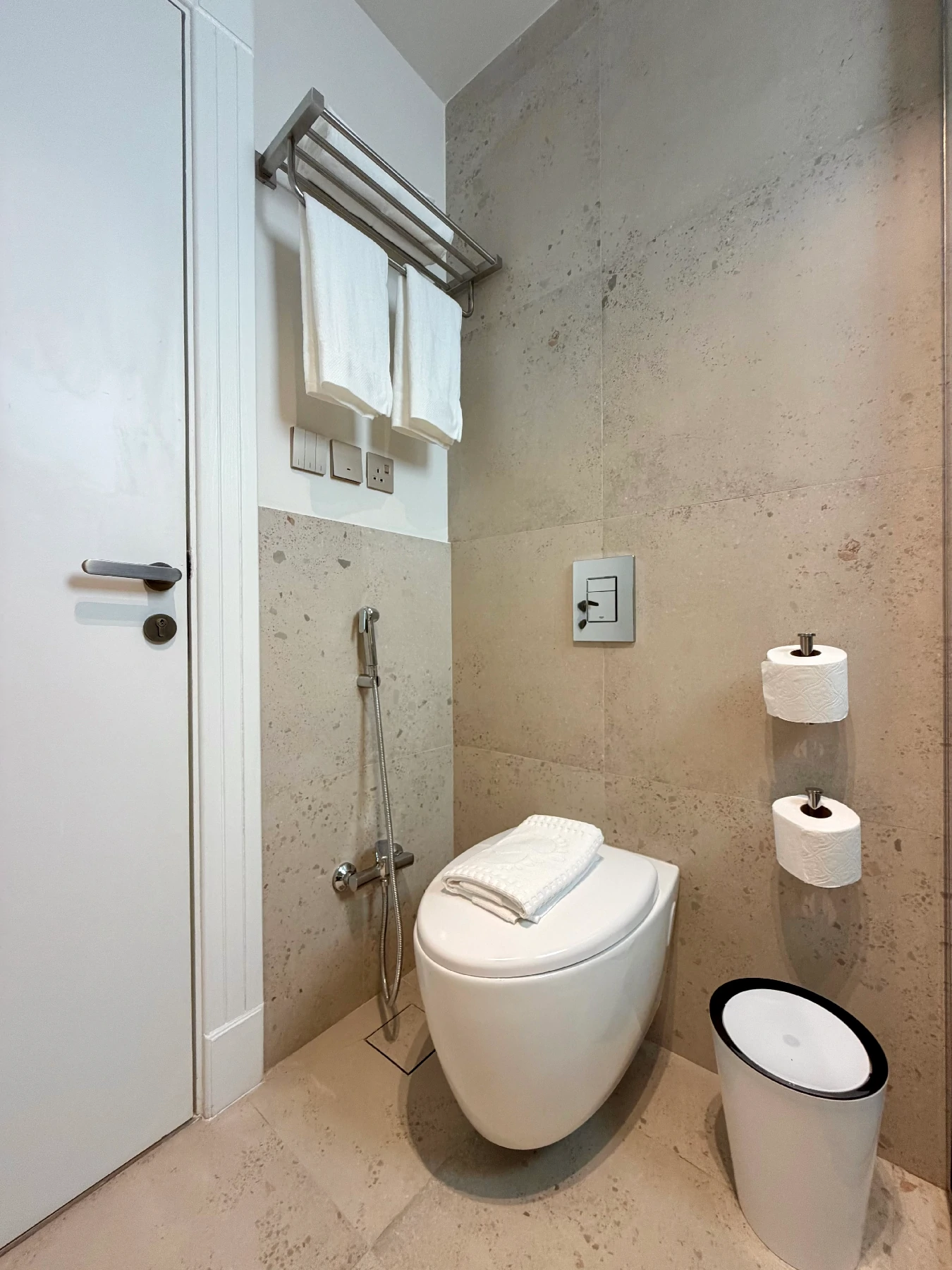 C Living 4 - Executive 2 Bedroom Apartment