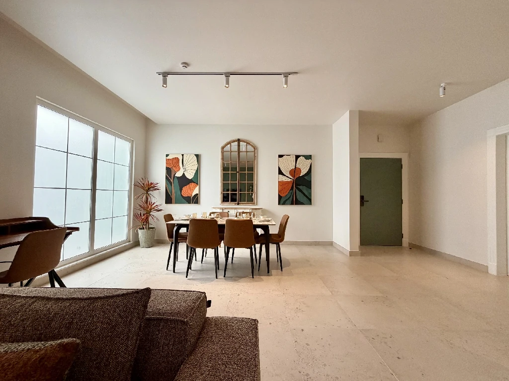 C Living 4 - Executive 2 Bedroom Apartment