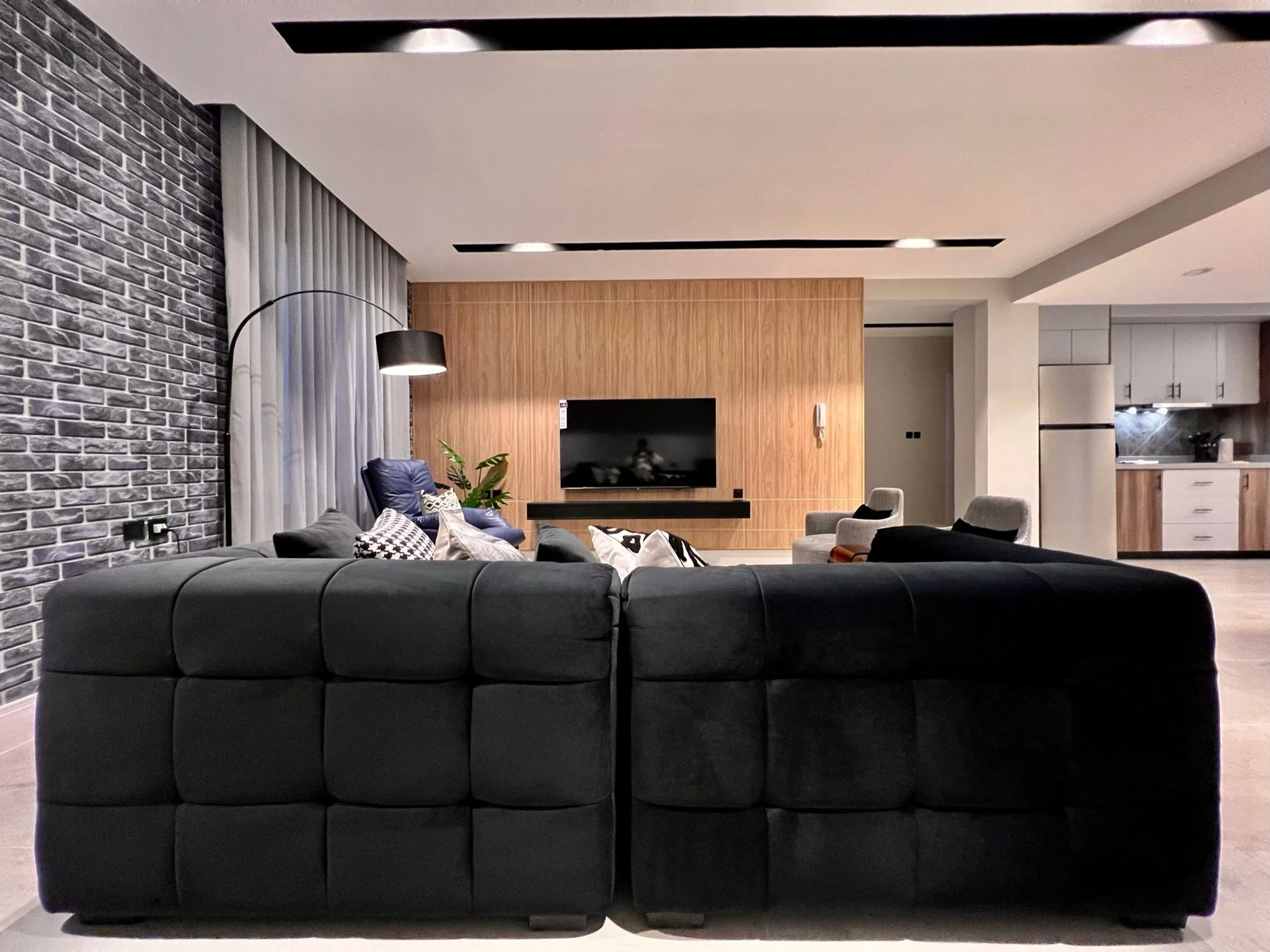C Living - Executive 3 Bedroom - AQIQ