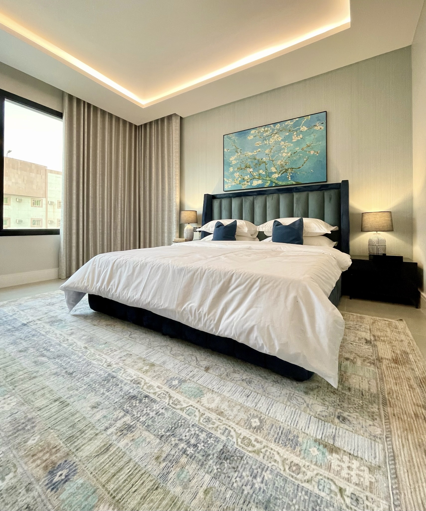 C Living - Premium 3 Bedroom with Large Windows