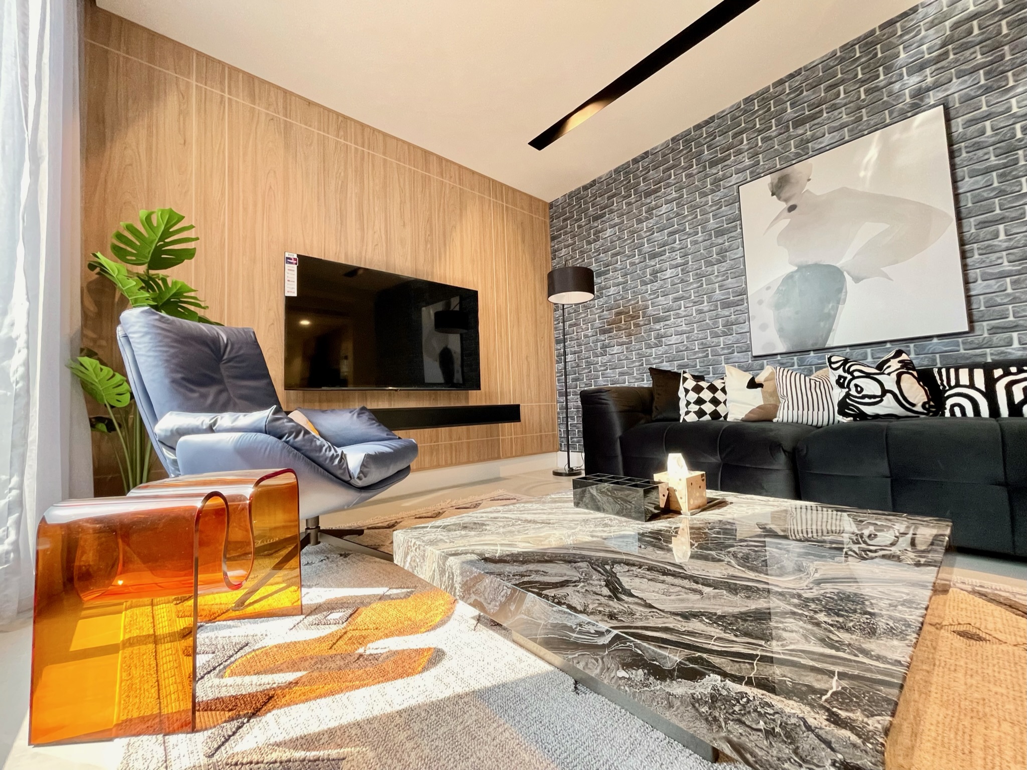 C Living - Premium 3 Bedroom with Terrace - AQIQ