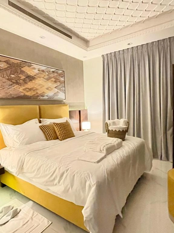Khozama Living 1 - 4 Bedroom Apartment