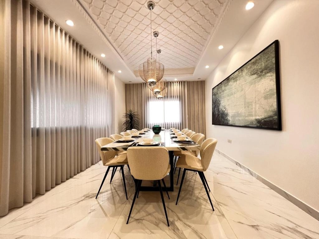 Khozama Living 1 - 4 Bedroom Apartment