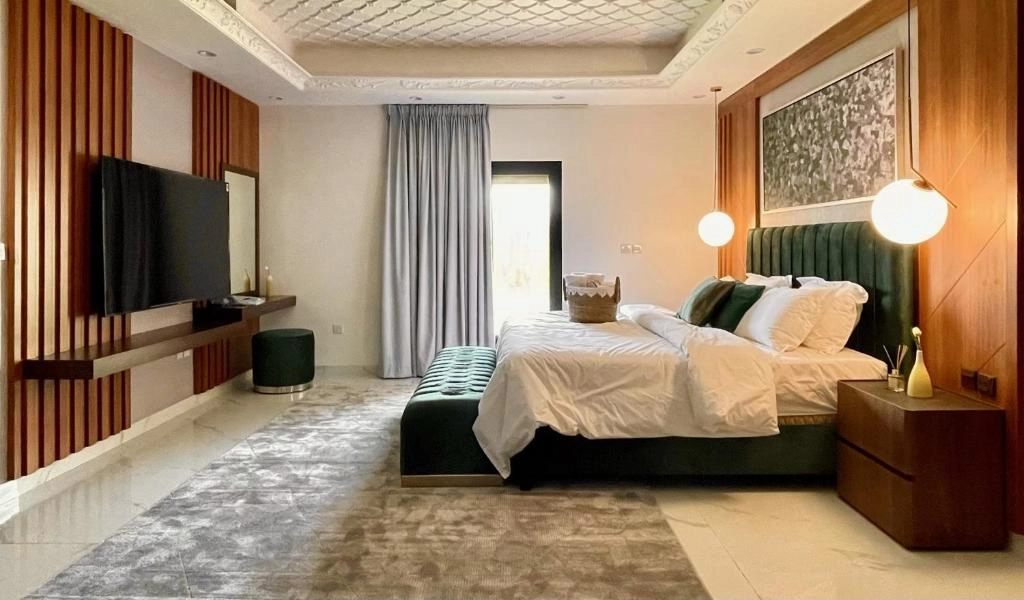 Khozama Living 1 - 4 Bedroom Apartment