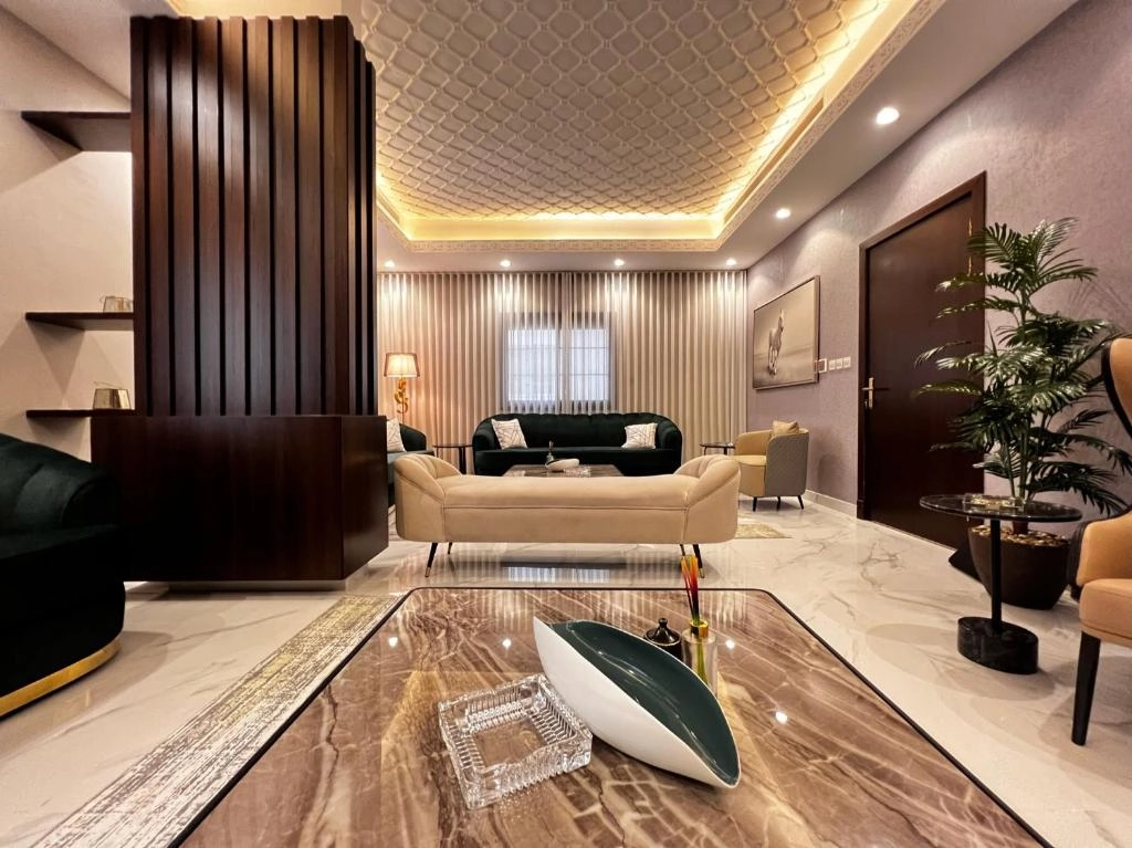 Khozama Living 1 - 4 Bedroom Apartment