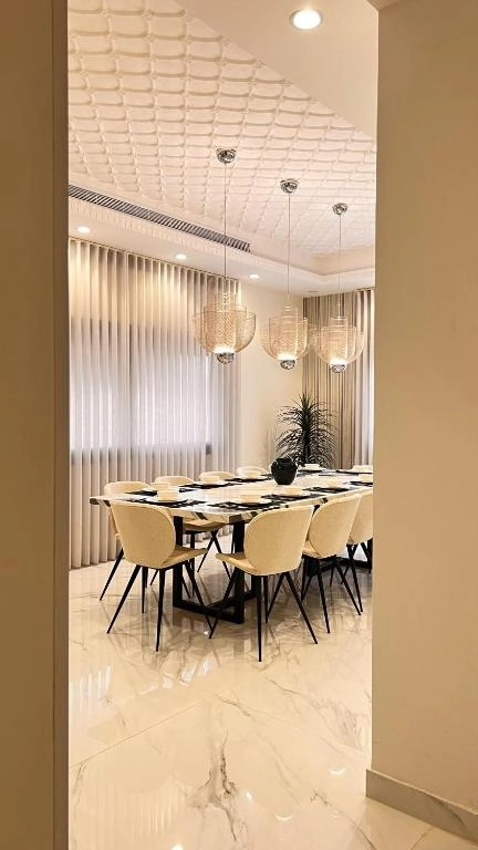 Khozama Living 1 - 4 Bedroom Apartment