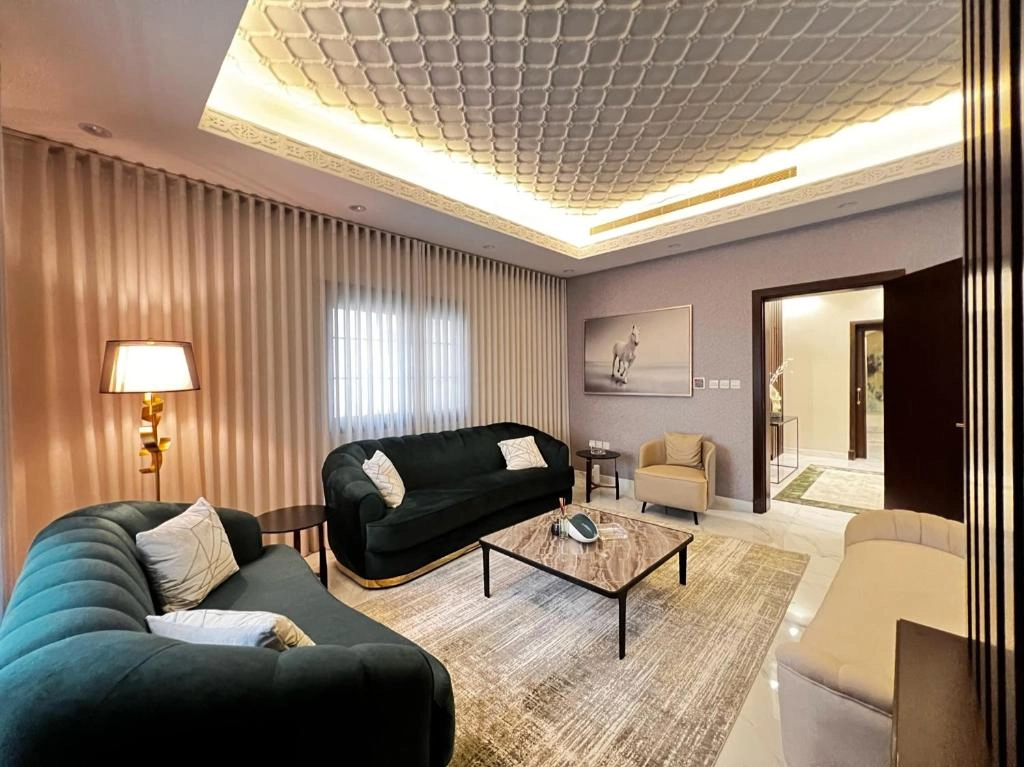 Khozama Living 1 - 4 Bedroom Apartment