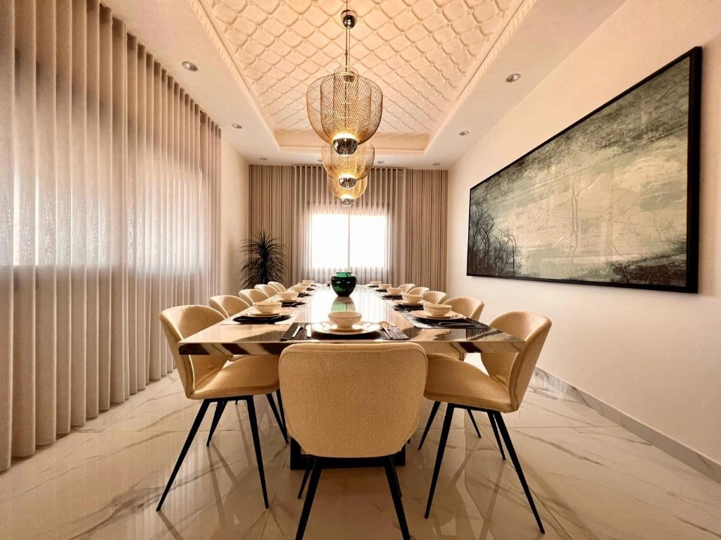 Khozama Living 1 - 4 Bedroom Apartment