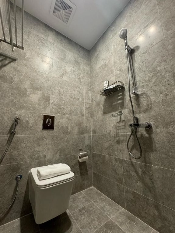 Khozama Living 2 - 1 Bedroom Executive Apartment