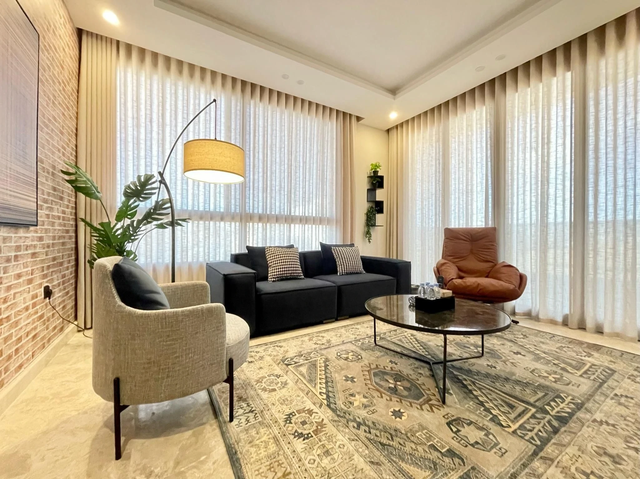 Khozama Living 2 - 2 Bedroom Apartment
