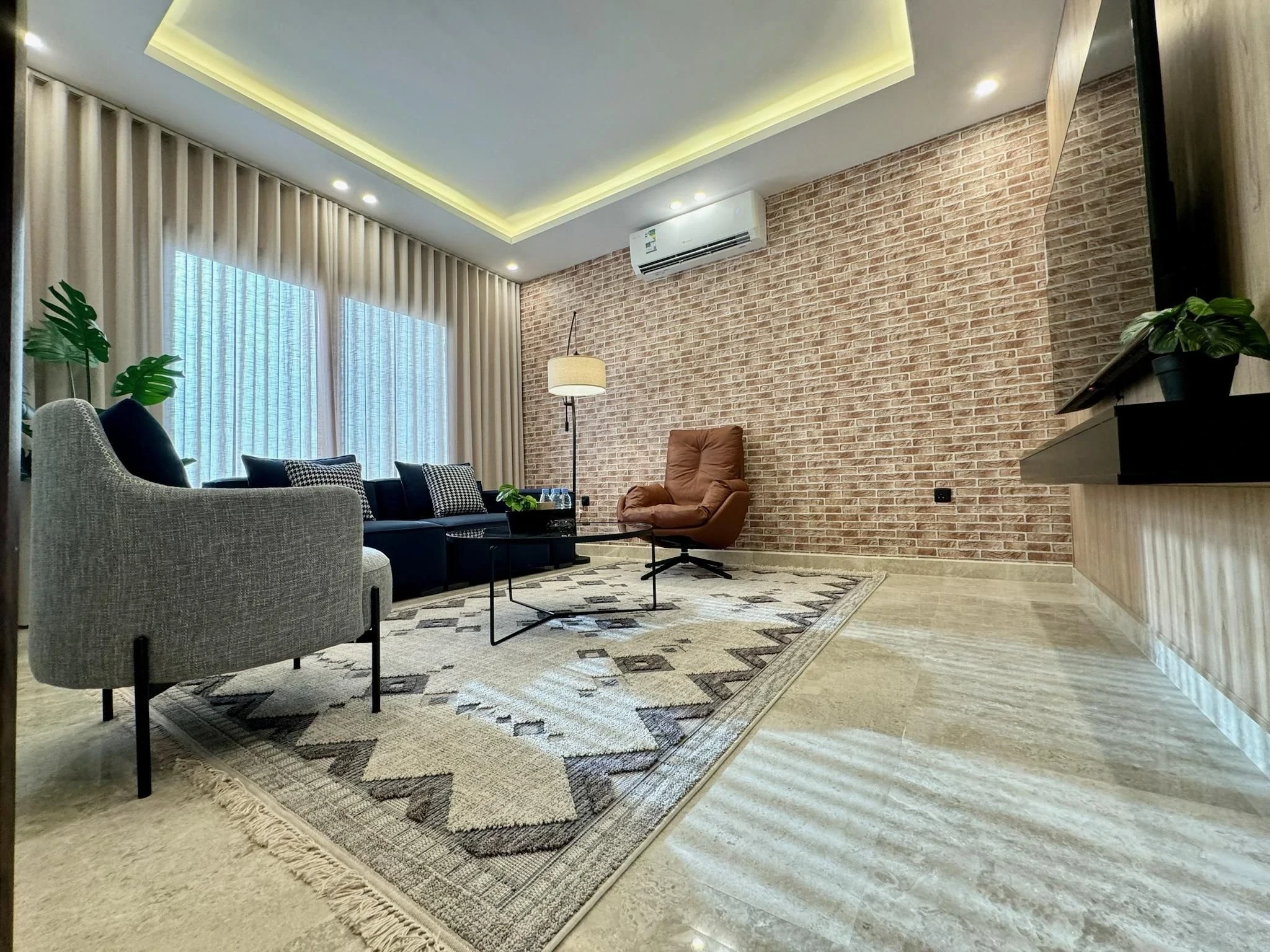 Khozama Living 2 - 2 Bedroom Apartment