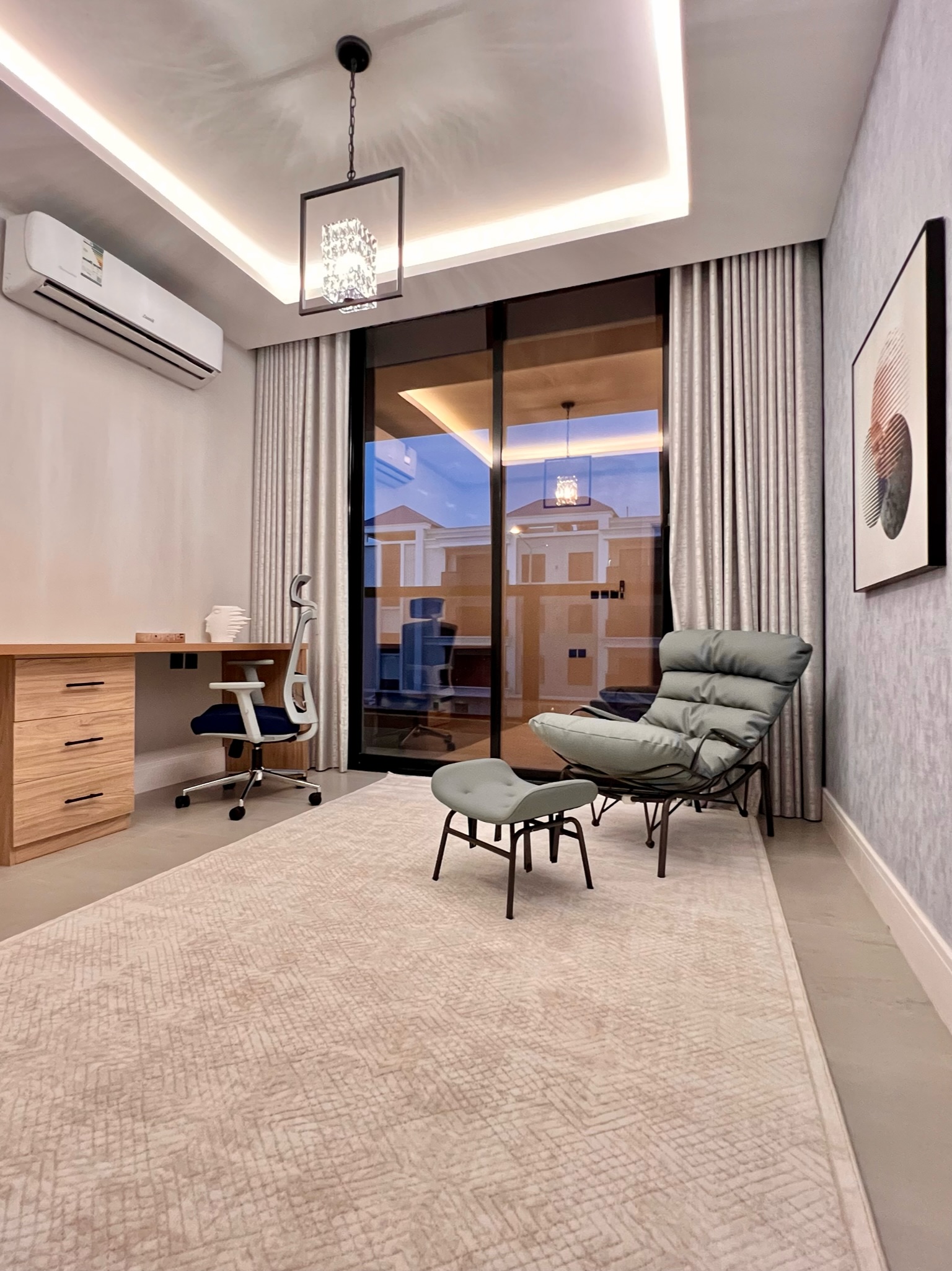 C Living - Executive 3 Bedroom - AQIQ