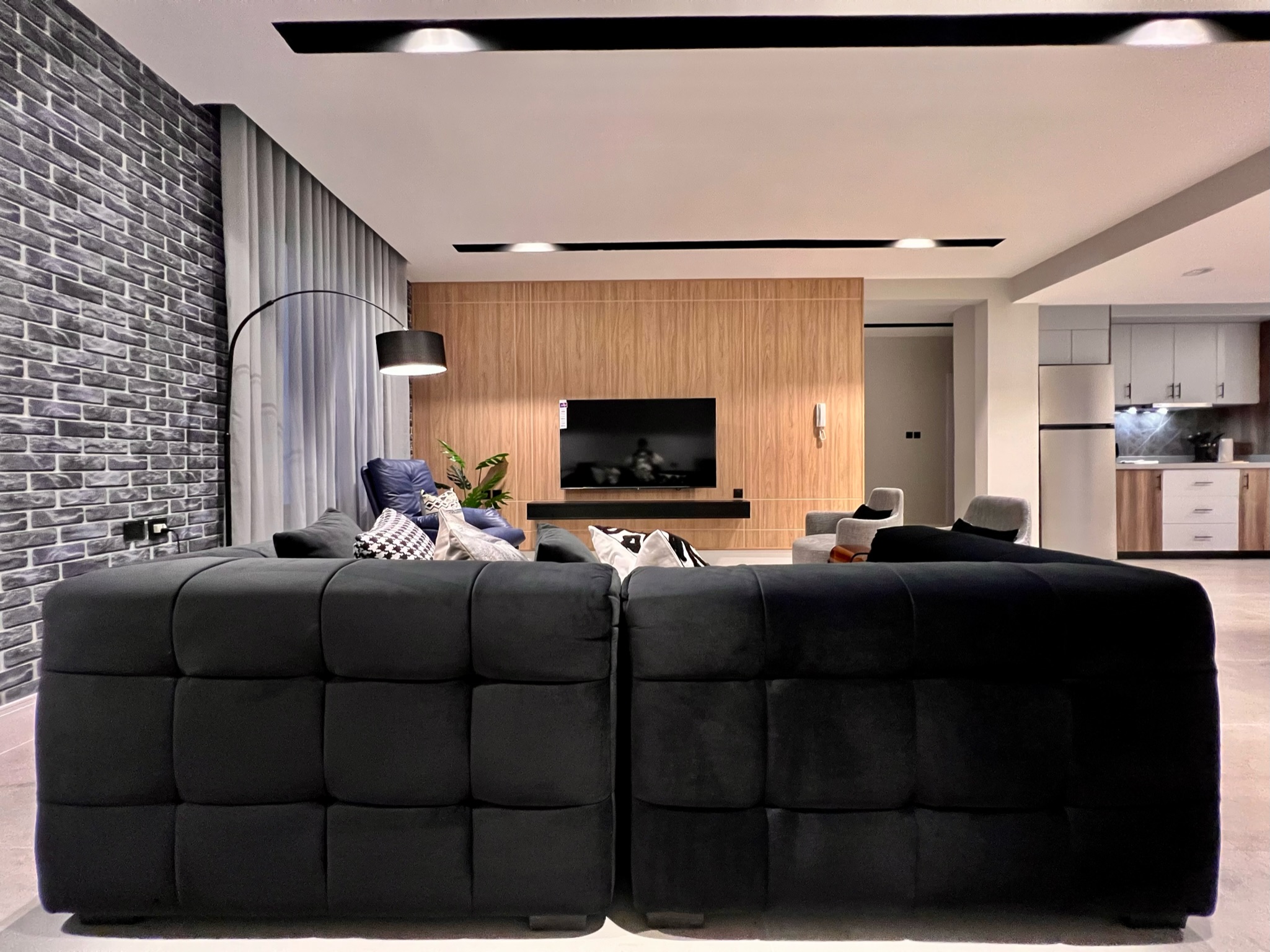 C Living - Executive 3 Bedroom - AQIQ