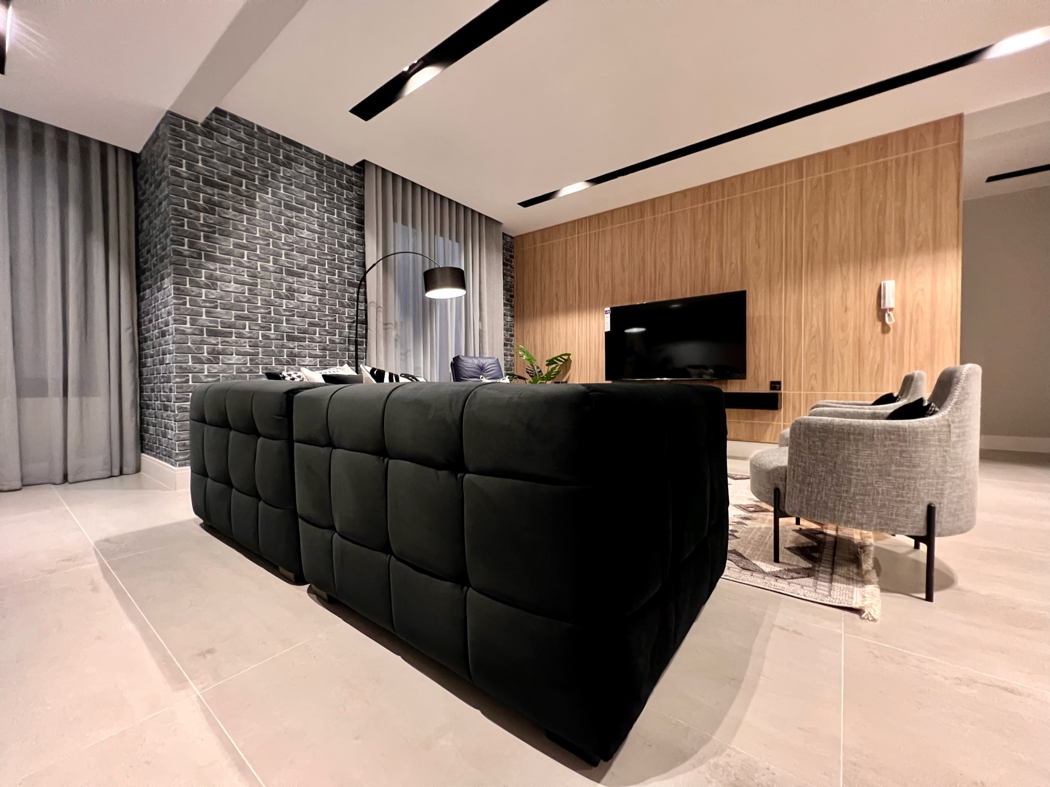 C Living - Executive 3 Bedroom - AQIQ