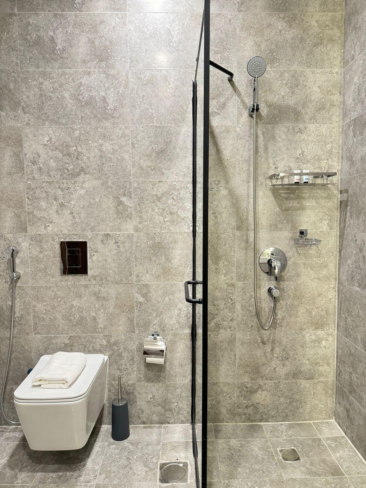 Khozama Living 2 - 1 Bedroom Executive Apartment