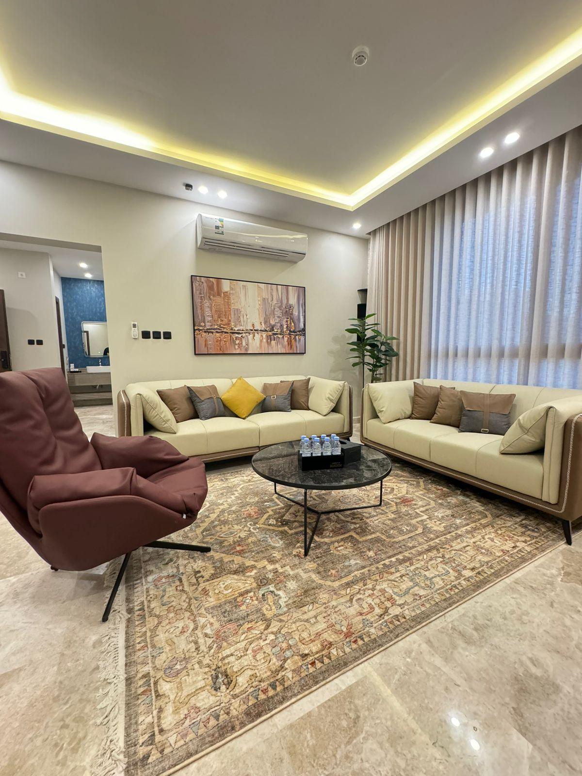 Khozama Living 2 - 1 Bedroom Executive Apartment